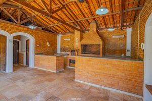 Image 6 - 923640