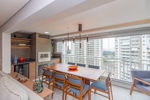 Image 1 - 923648