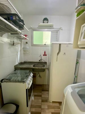 Image 8 - 923651