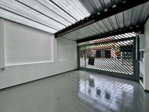Image 65 - 923652