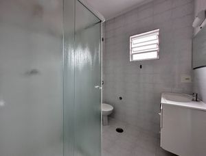 Image 30 - 923652