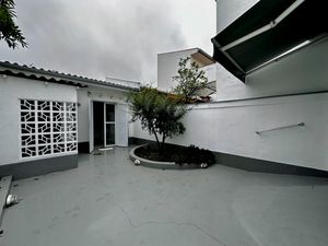 Image 46 - 923652