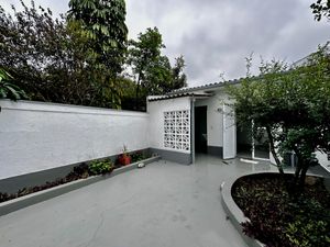 Image 44 - 923652