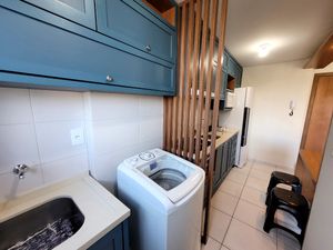 Image 6 - 923658