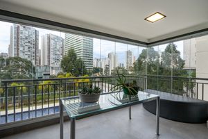 Image 1 - 923659