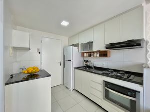 Image 10 - 923664