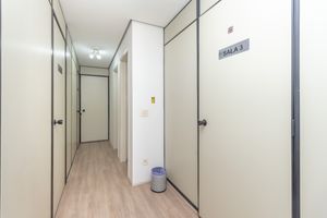 Image 21 - 923673