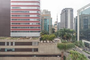 Image 19 - 923673