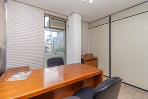 Image 3 - 923673