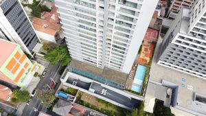 Image 33 - 923675