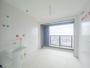 Image 28 - 923675