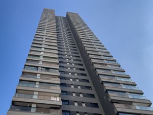 Image 32 - 923675