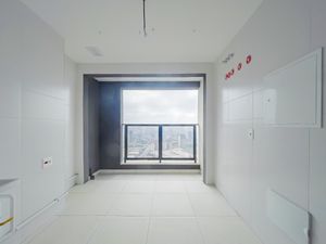 Image 27 - 923675