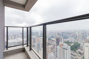 Image 14 - 923675