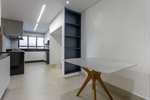 Image 7 - 923679