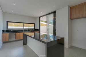 Image 10 - 923681