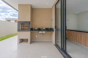 Image 13 - 923681