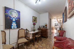 Image 11 - 923682