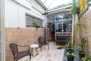 Image 9 - 923682
