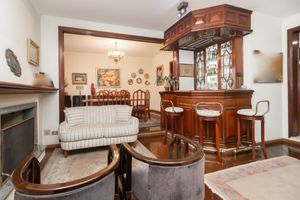 Image 3 - 923694
