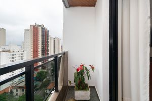 Image 40 - 923694