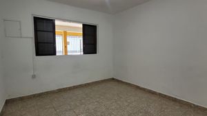Image 3 - 923698
