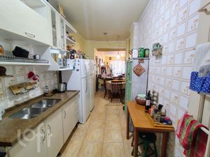 Image 2 - 923701