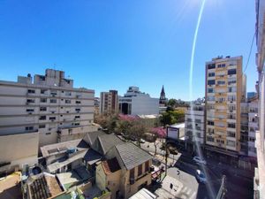 Image 17 - 923701