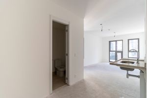 Image 3 - 923703