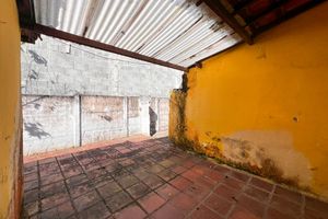 Image 22 - 923704