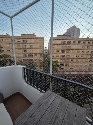 Image 27 - 923706