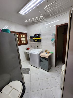 Image 34 - 923711