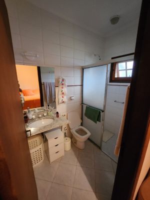 Image 35 - 923711