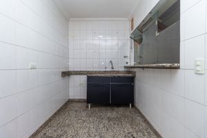 Image 7 - 923712