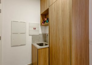 Image 37 - 923716