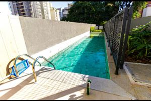Image 19 - 923720