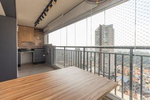Image 1 - 923722