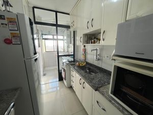 Image 11 - 923725
