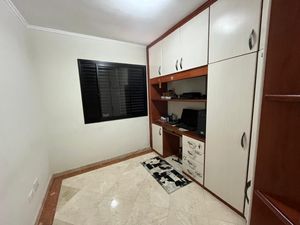 Image 7 - 923725