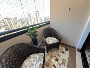 Image 3 - 923725