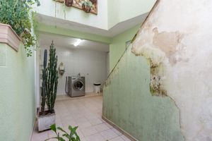 Image 34 - 923728