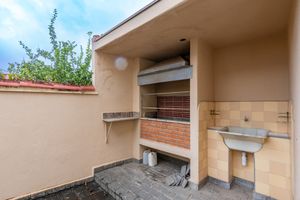 Image 7 - 923730