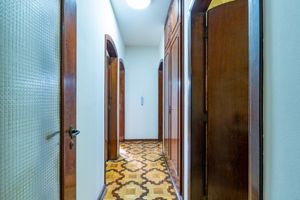 Image 32 - 923730