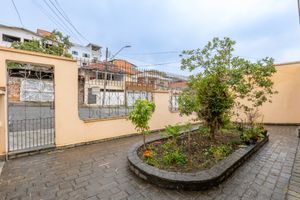 Image 2 - 923730