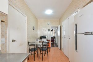 Image 22 - 923731
