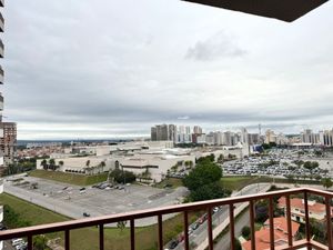 Image 5 - 923732