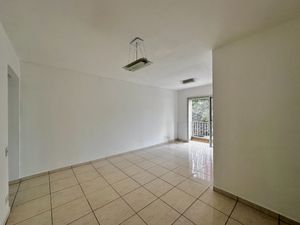 Image 1 - 923734