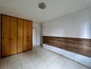 Image 30 - 923734