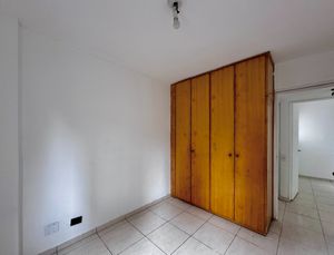 Image 24 - 923734