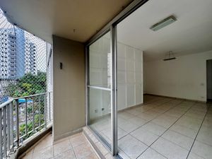 Image 10 - 923734